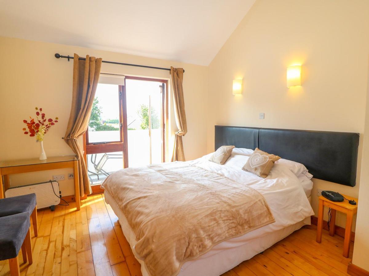 Villa 44 Йол Екстер'єр фото